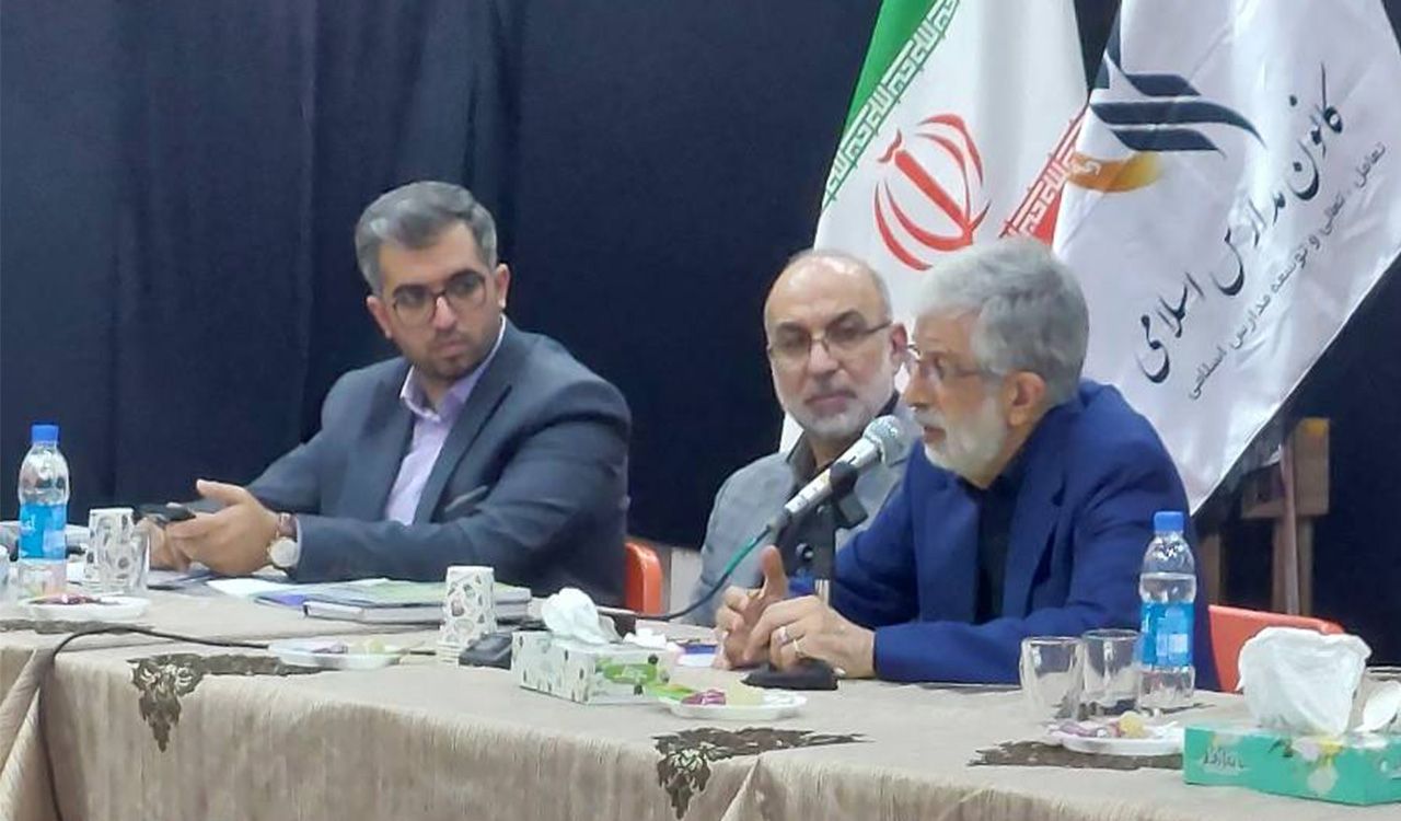 نشست اعضای کانون مدارس اسلامی 